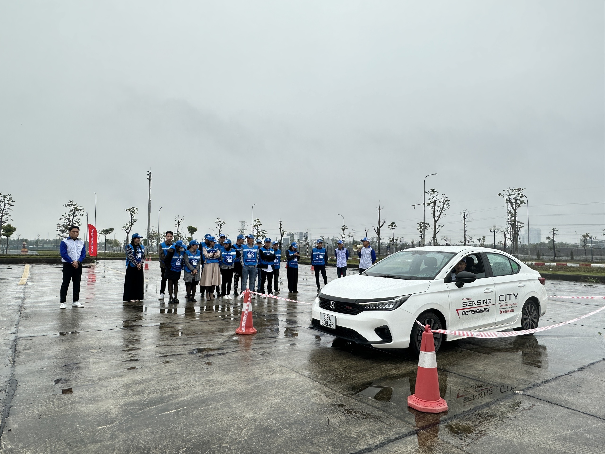 dbf93aefb60c1d52441d