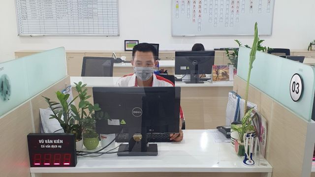 Honda Bắc Giang - Dĩnh Kế lắp tấm chắn Covid-19 bảo vệ khách hàng!